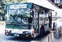 bus-g_fuso-newaero02001028.jpg